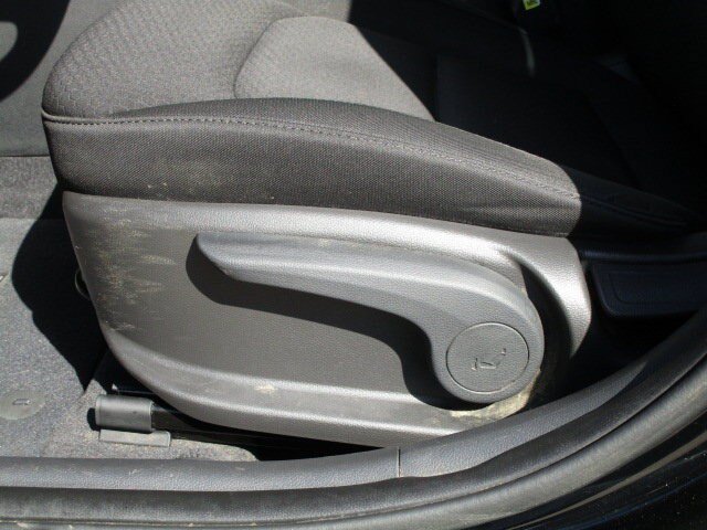 Used 2019 Hyundai Elantra SE w/ Cargo Package FWD image 11