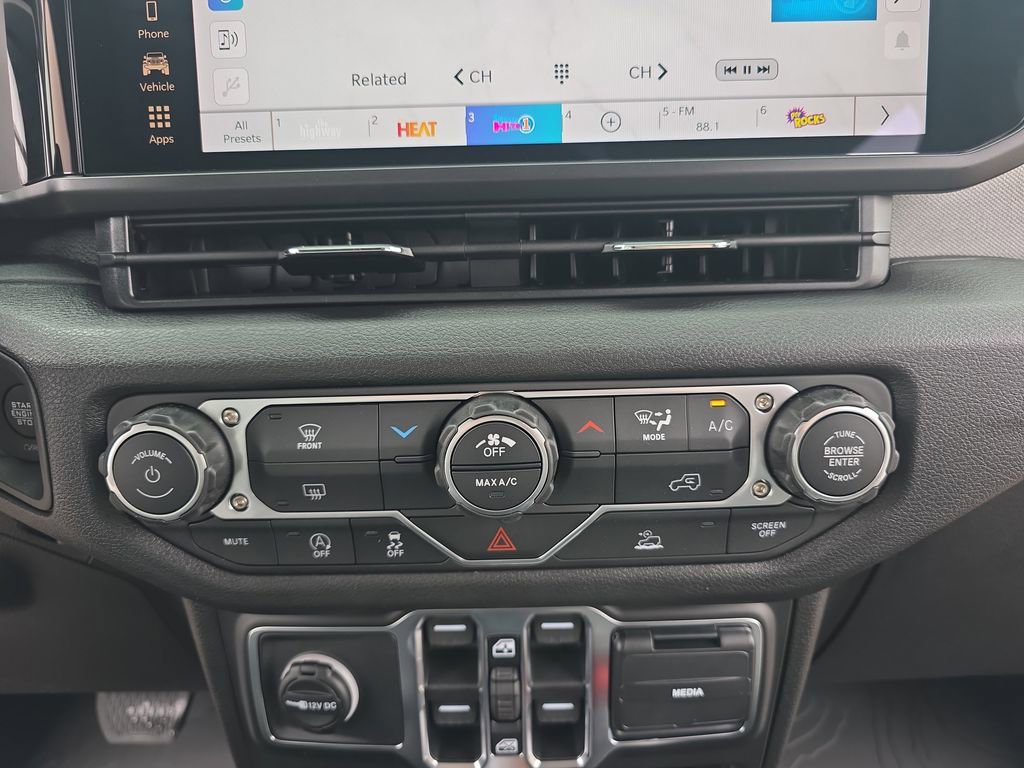 New 2026 Jeep Wrangler Unlimited Sport image 20