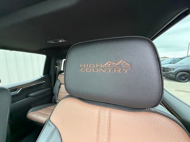 Used 2023 Chevrolet Silverado 1500 High Country w/ High Country Premium Package AWD/4WD image 18