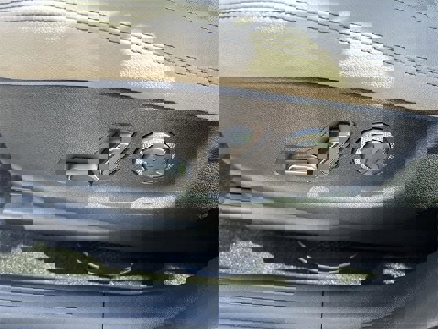 Used 2026 Genesis GV70 2.5T Select image 21