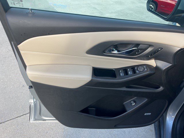 Certified 2023 Chevrolet Traverse Premier w/ LPO, Floor Liner Package image 15