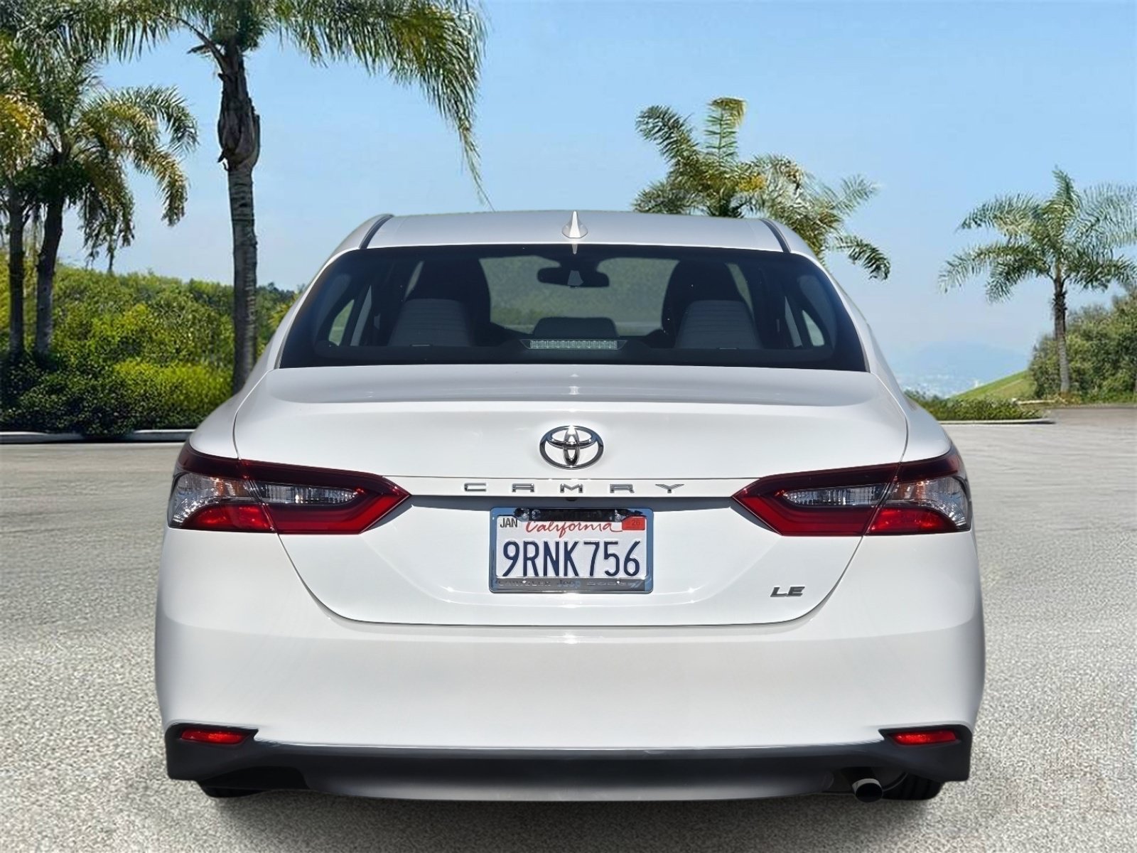 Used 2024 Toyota Camry LE FWD image 5