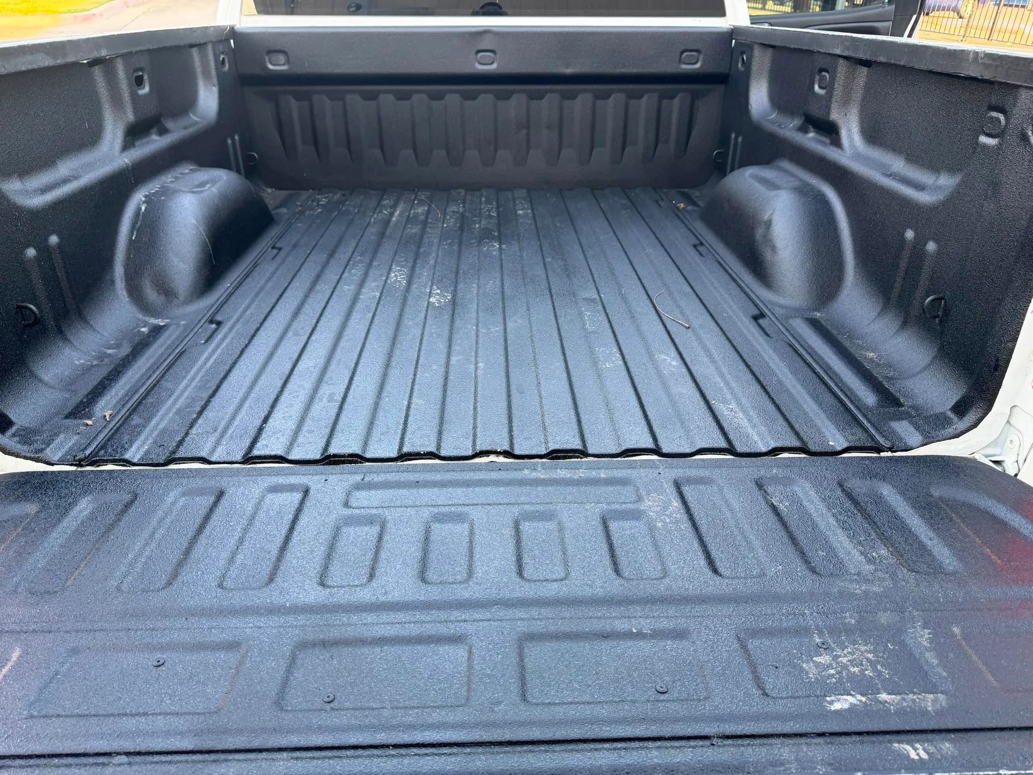 Used 2015 Chevrolet Silverado 1500 LT w/ All Star Edition AWD/4WD image 29