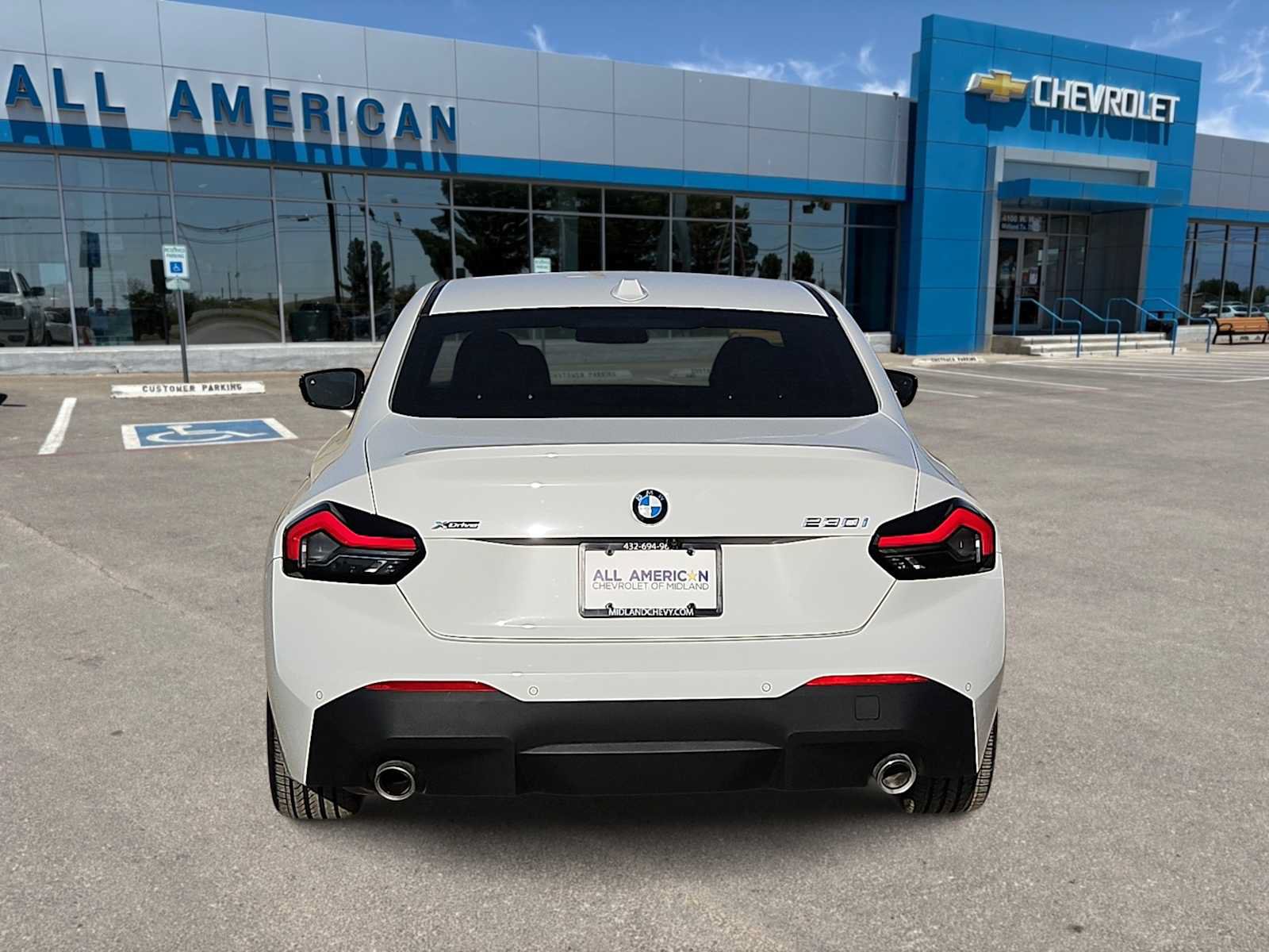 Used 2024 BMW 230i xDrive Coupe w/ Convenience Package AWD/4WD image 7