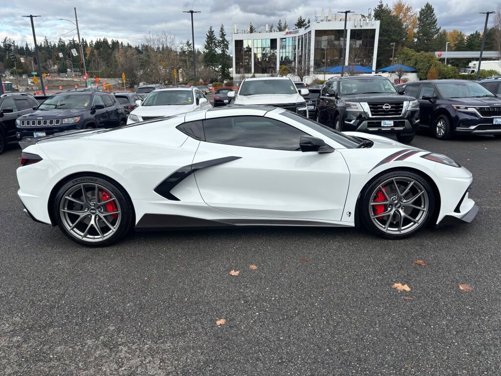 Used 2020 Chevrolet Corvette Stingray Premium Cpe w/ 3LT Preferred Equipment Group image 4
