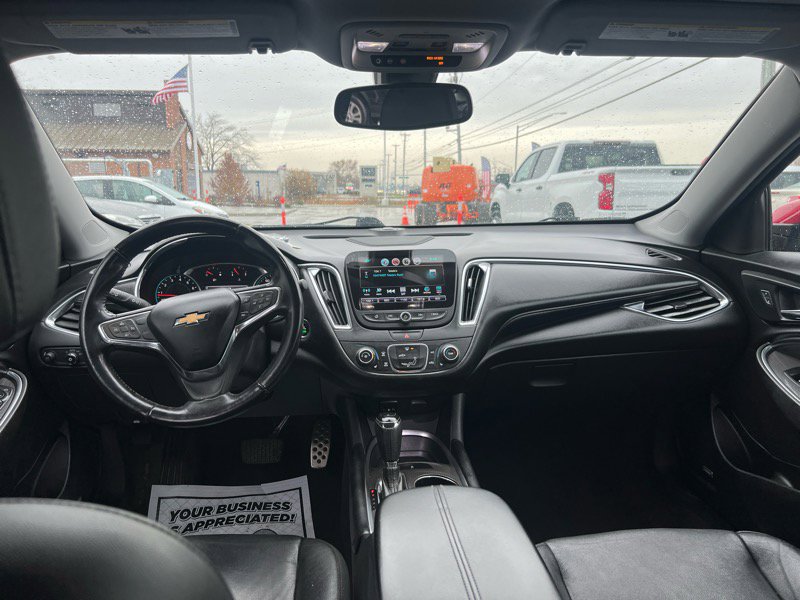 Used 2016 Chevrolet Malibu LT image 13