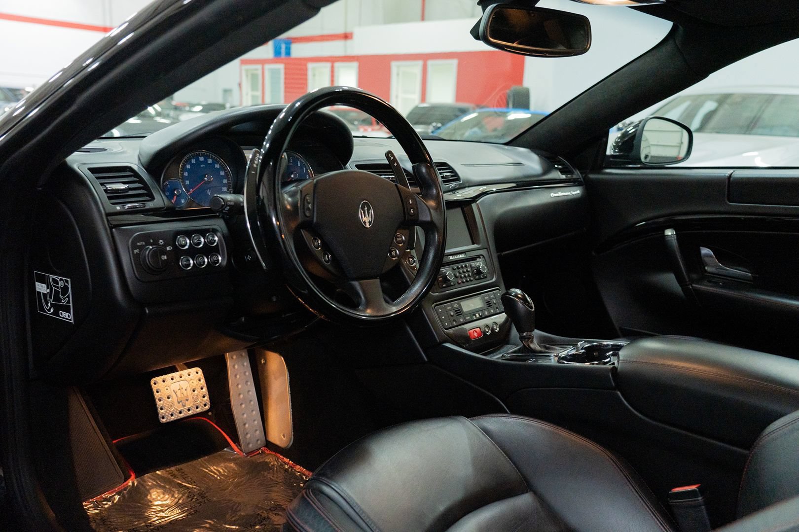 Used 2014 Maserati GranTurismo Sport RWD image 17