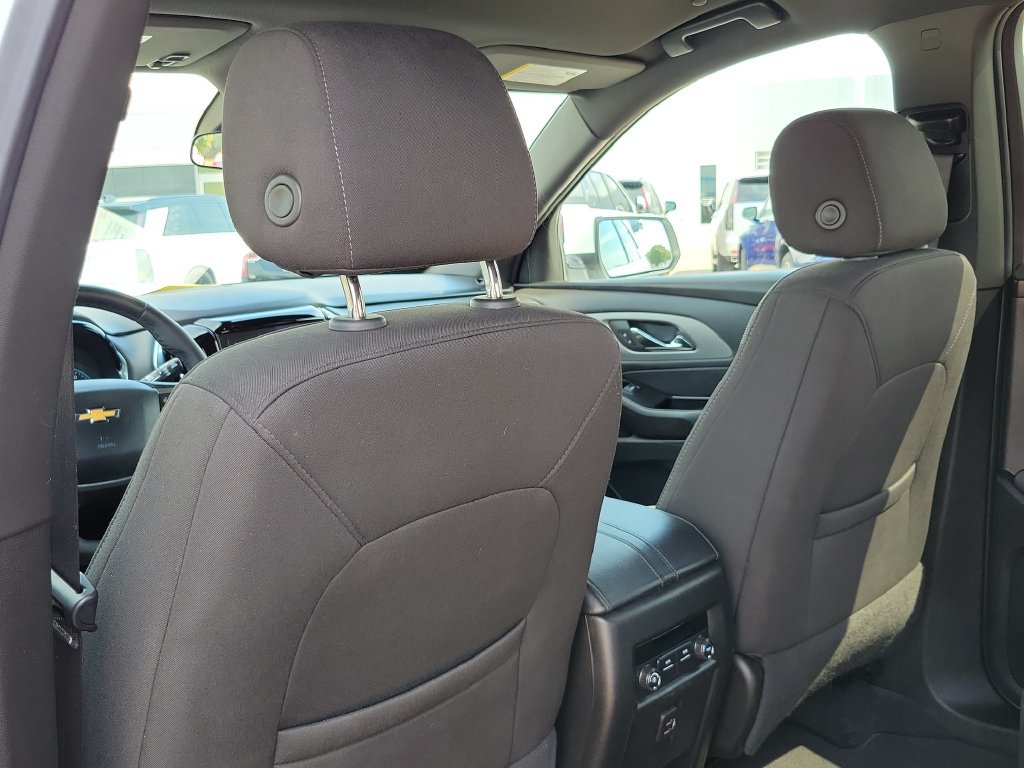 Used 2023 Chevrolet Traverse LT FWD image 29