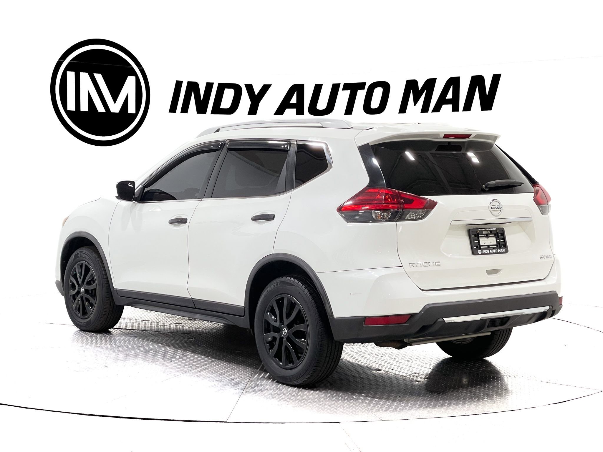 Used 2017 Nissan Rogue SV AWD/4WD image 6