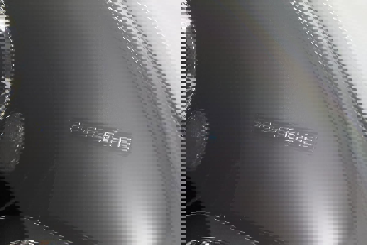 Used 2020 Porsche 911 Carrera S image 19