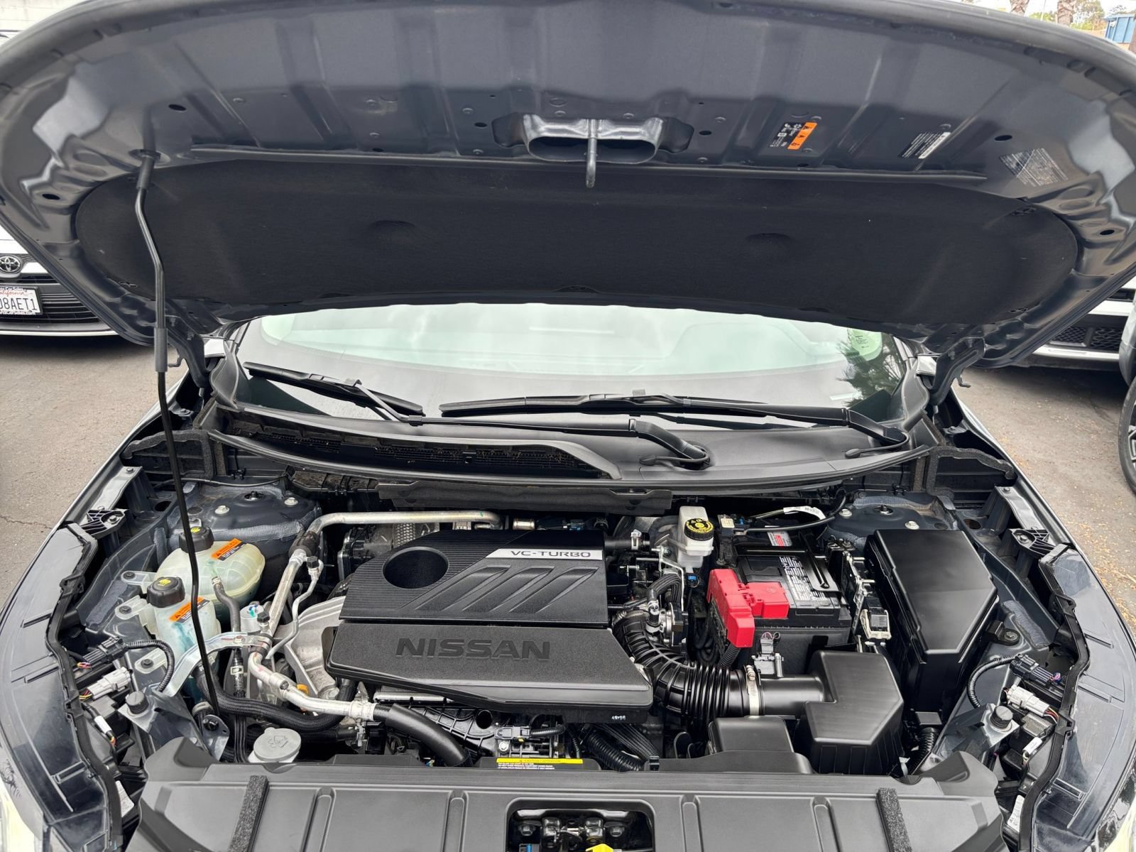 Used 2025 Nissan Rogue SV FWD image 33
