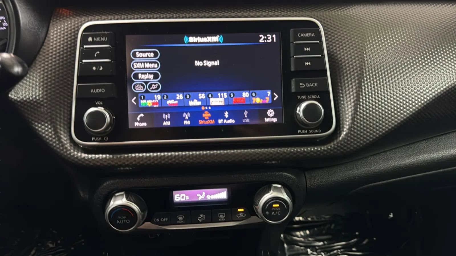 Used 2020 Nissan Kicks SV w/ Exterior Package FWD image 13