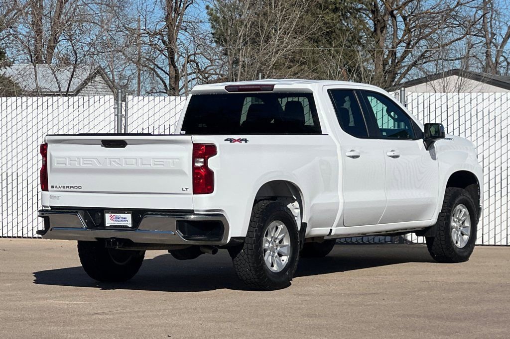 Used 2021 Chevrolet Silverado 1500 LT w/ Work Truck Package image 4