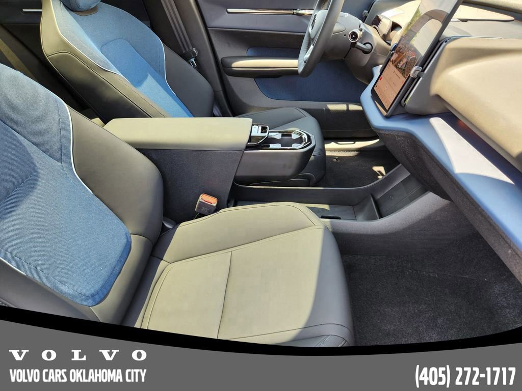New 2025 Volvo EX30 Plus w/ Protection Package Premier image 13