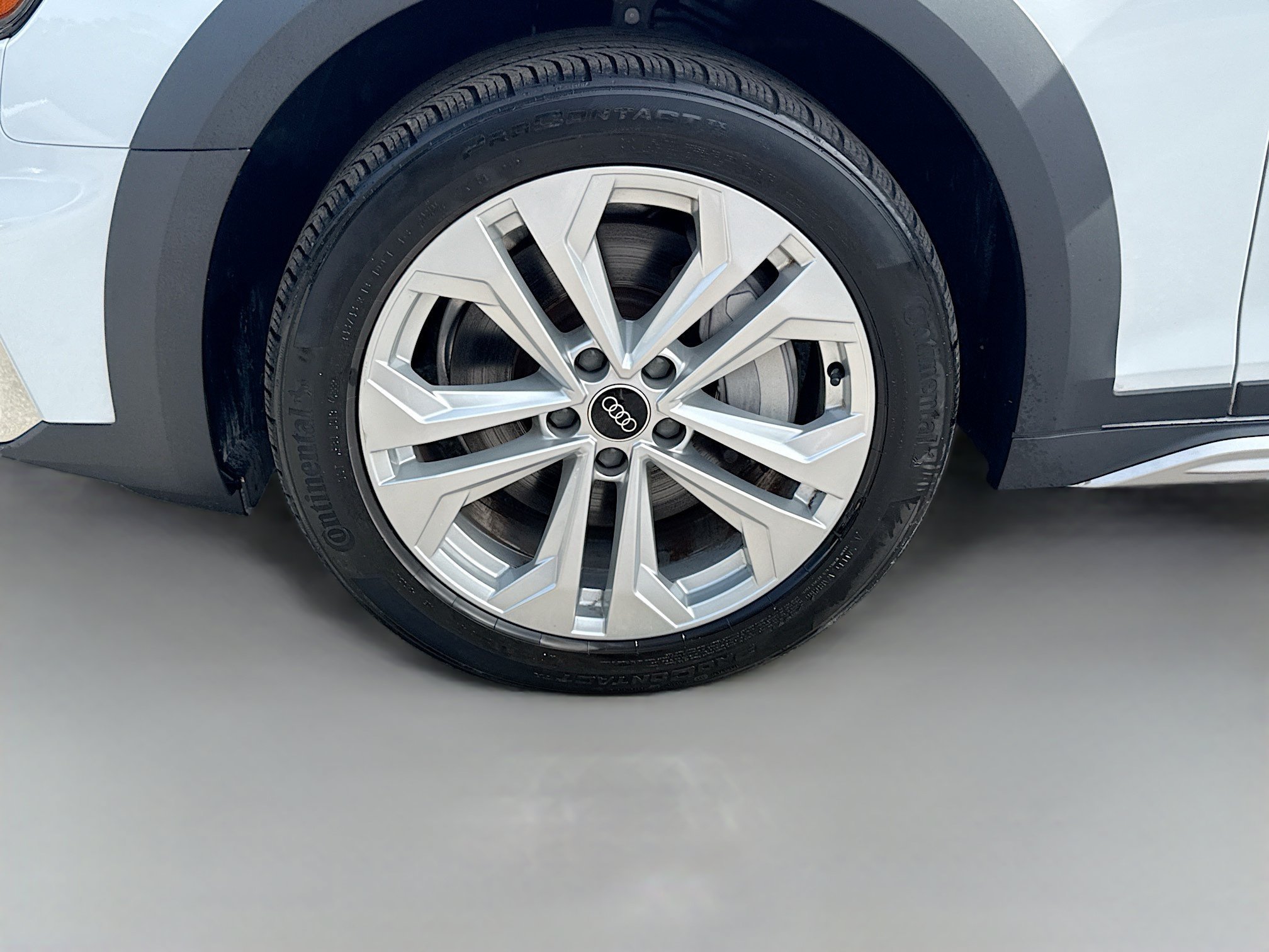 Used 2023 Audi A4 2.0T allroad Premium Plus AWD/4WD image 43