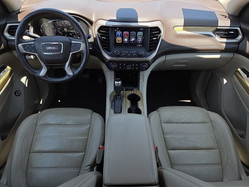 Used 2018 GMC Acadia Denali w/ Technology Package FWD image 9