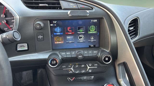 Used 2019 Chevrolet Corvette Stingray Coupe w/ Carbon Flash Badge Package image 25