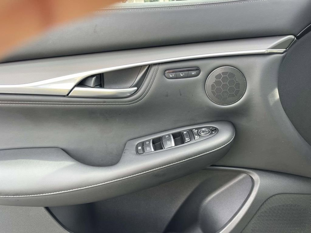 Used 2025 INFINITI QX55 Luxe w/ Cargo Package image 17