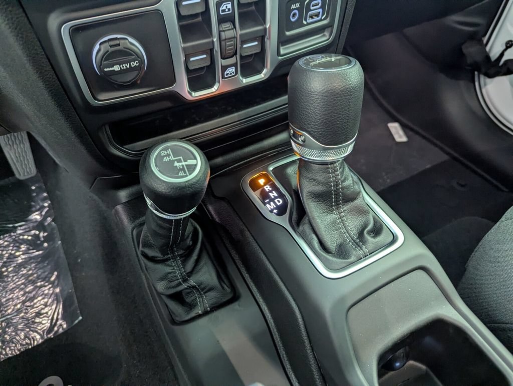 New 2026 Jeep Gladiator Sport AWD/4WD image 24