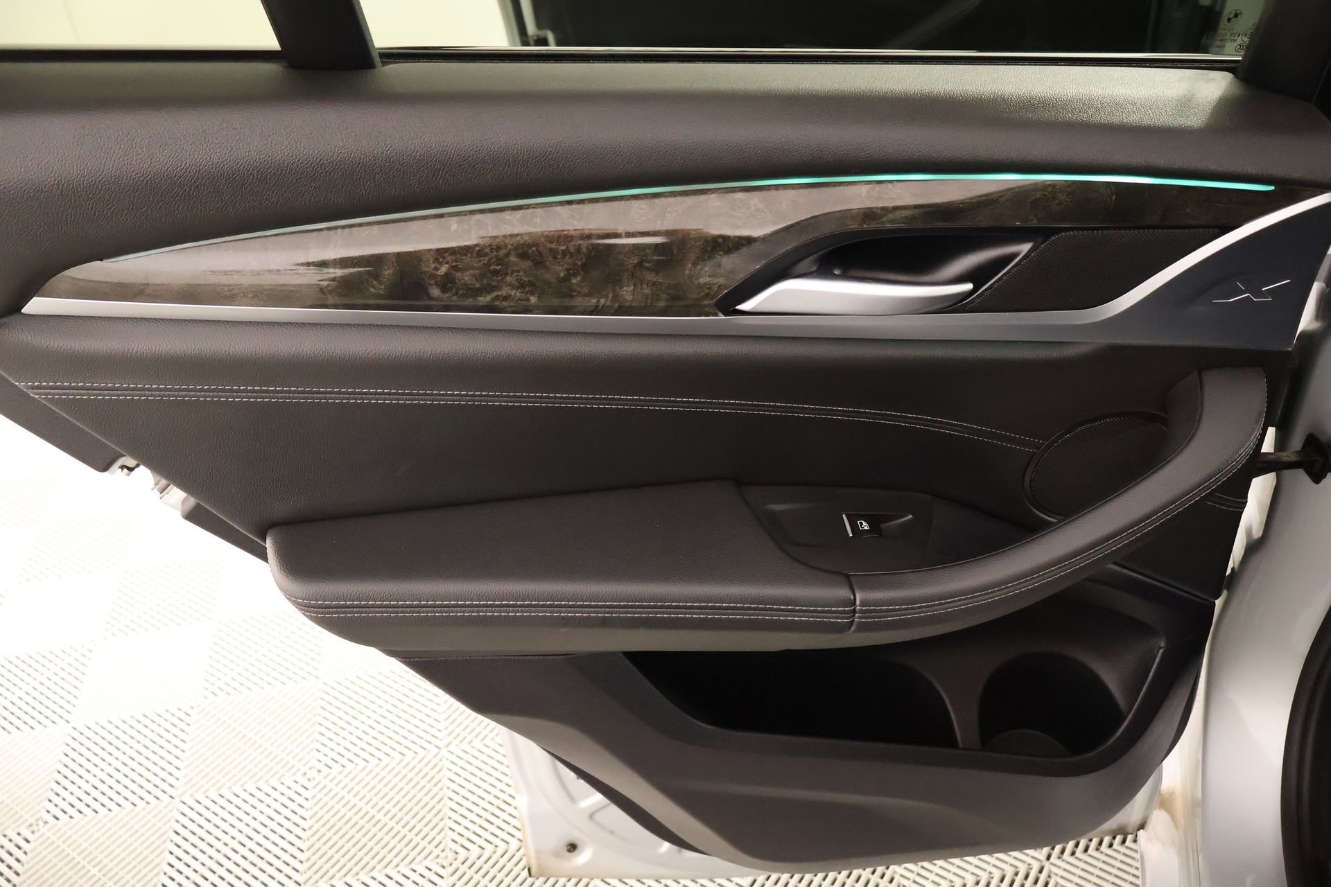 Used 2019 BMW X4 xDrive30i w/ M Sport Package 2 image 18