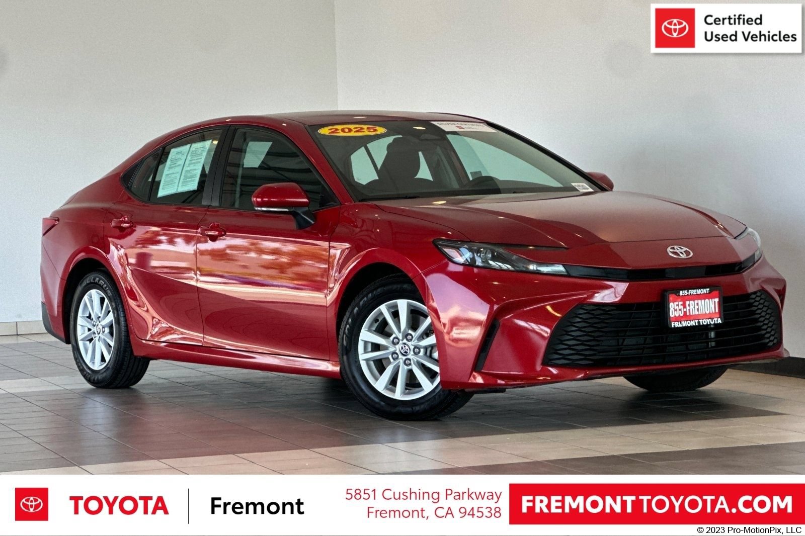 Certified 2025 Toyota Camry LE FWD image 1