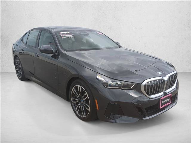 Used 2026 BMW 530i xDrive AWD/4WD image 3