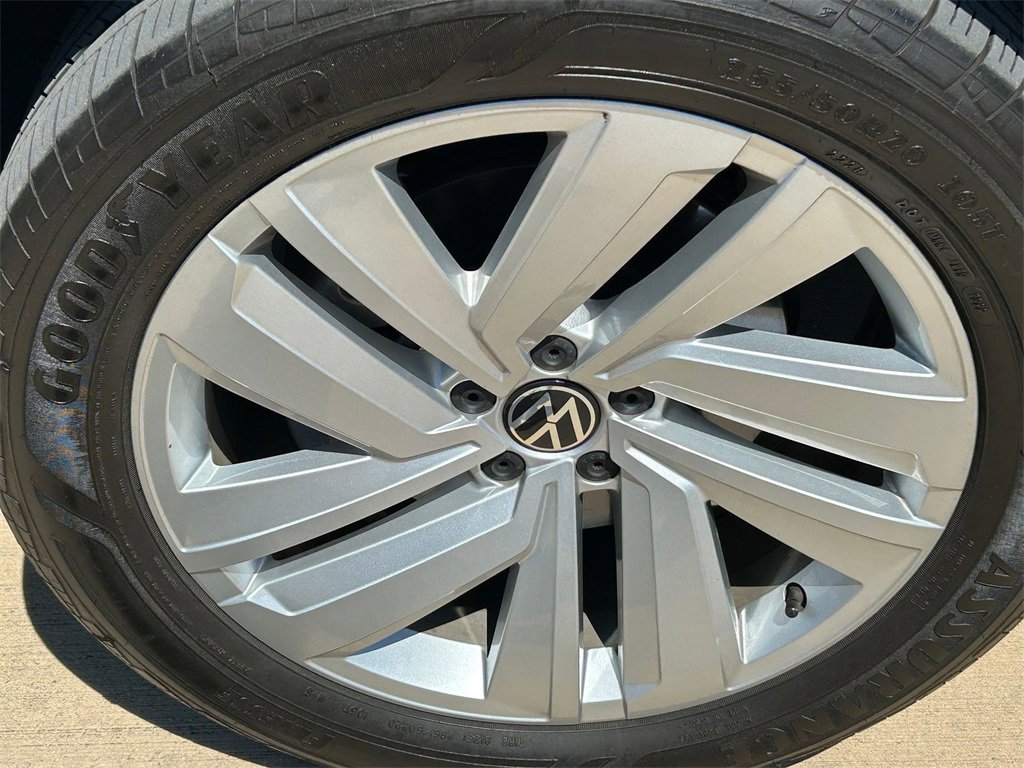 Used 2022 Volkswagen Atlas Cross Sport SE image 8