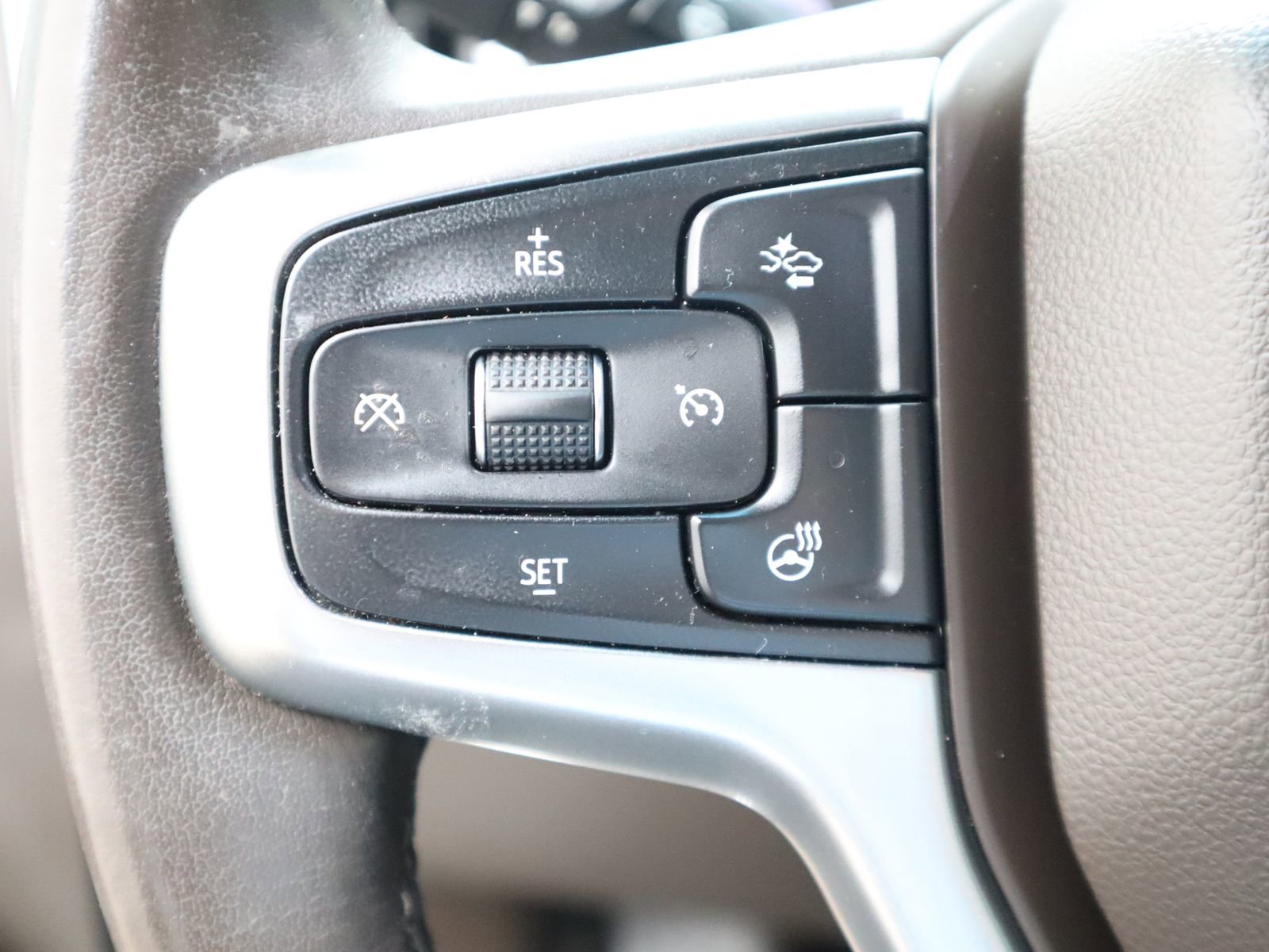Used 2019 Chevrolet Silverado 1500 LTZ w/ LTZ Texas Edition image 32