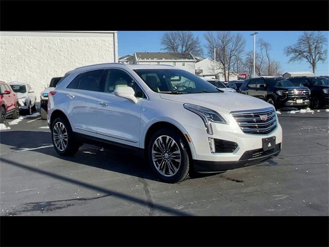 Certified 2018 Cadillac XT5 Premium Luxury image 2