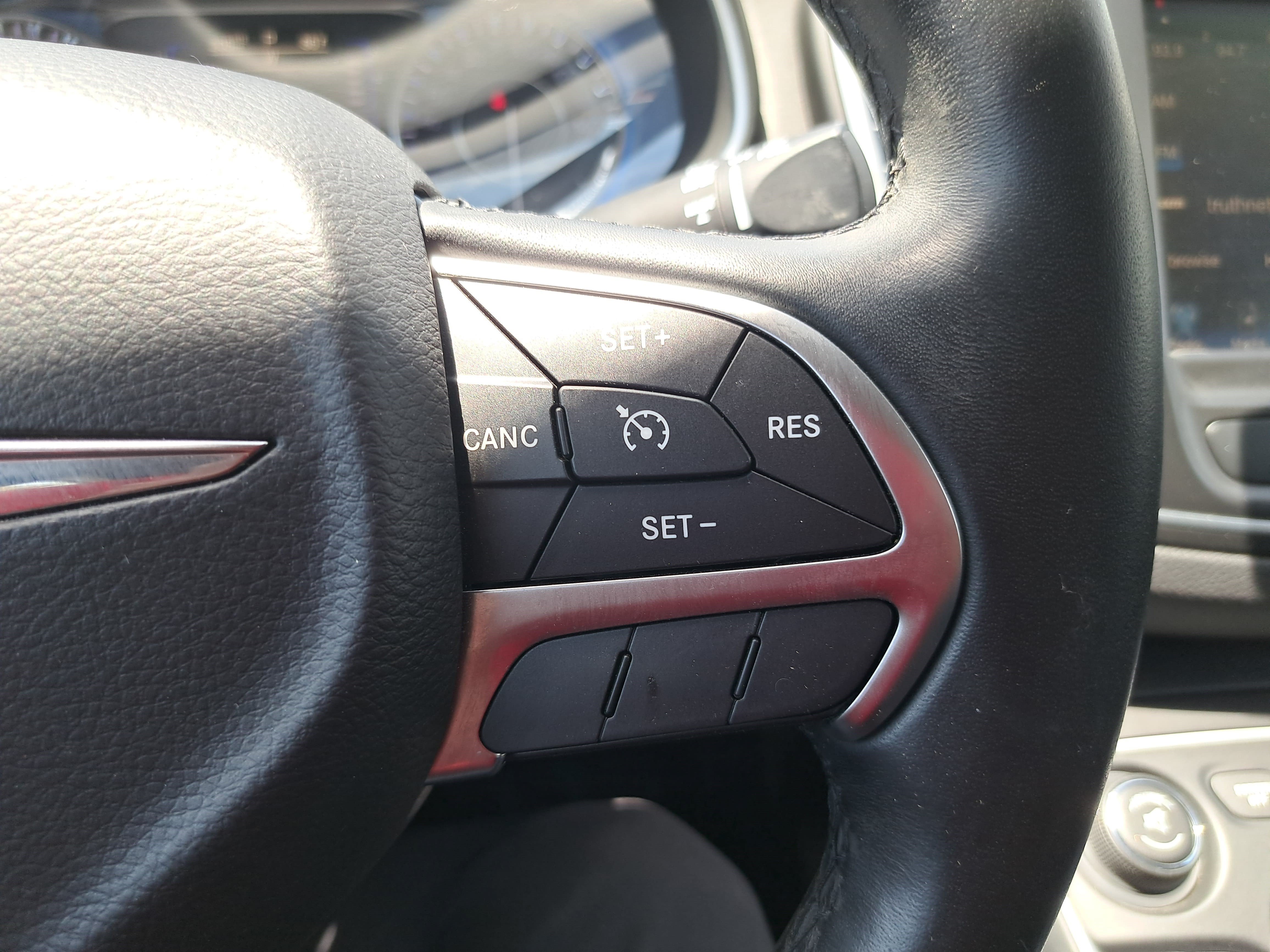 Used 2017 Chrysler 200 Limited Platinum FWD image 17