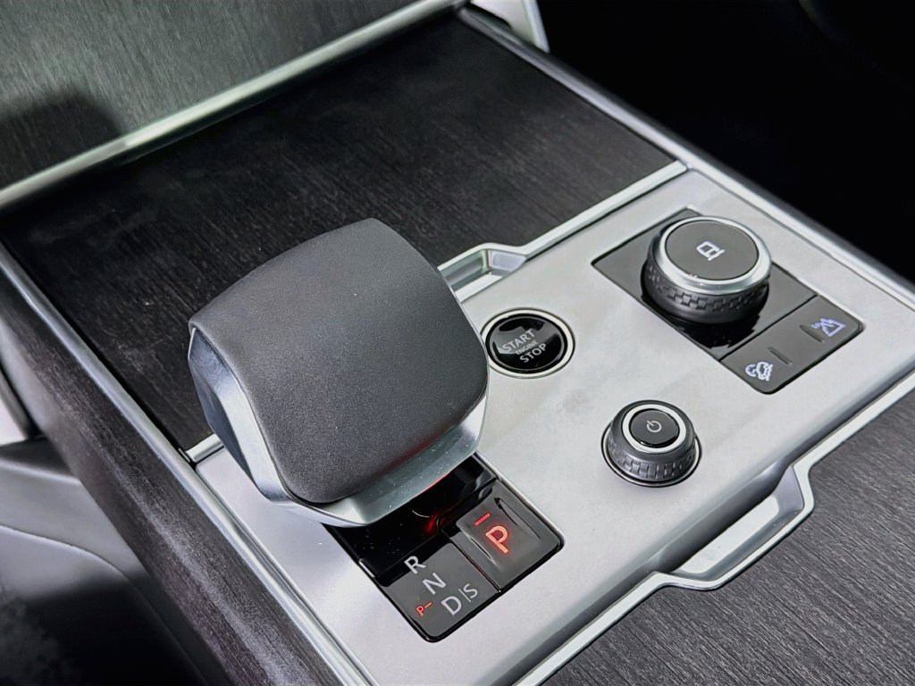 New 2027 Land Rover Range Rover SE AWD/4WD image 17