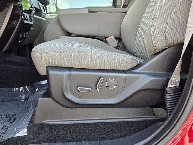 Used 2018 Ford F150 XLT w/ Equipment Group 302A Luxury AWD/4WD image 14