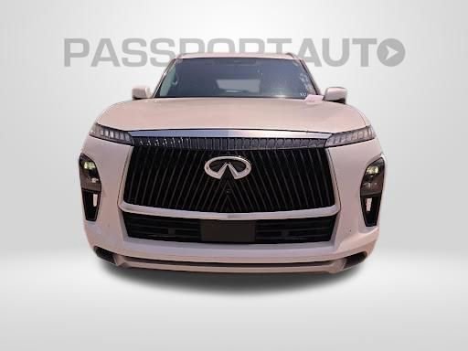 Used 2025 INFINITI QX80 Sensory AWD/4WD image 10