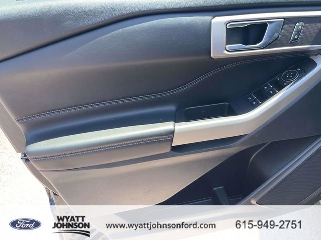 Used 2022 Ford Explorer XLT AWD/4WD image 29