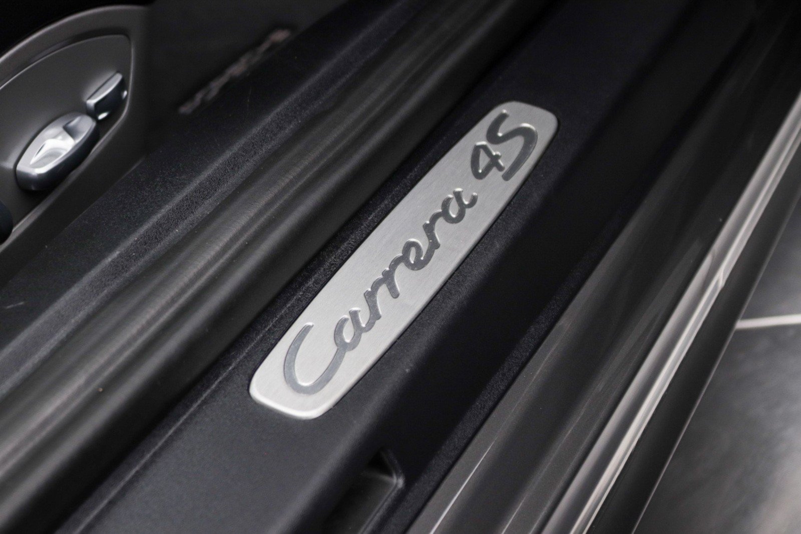 Used 2015 Porsche 911 Carrera 4S AWD/4WD image 28