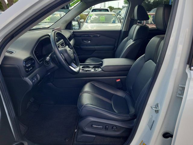 Used 2025 Honda Pilot EX-L image 15