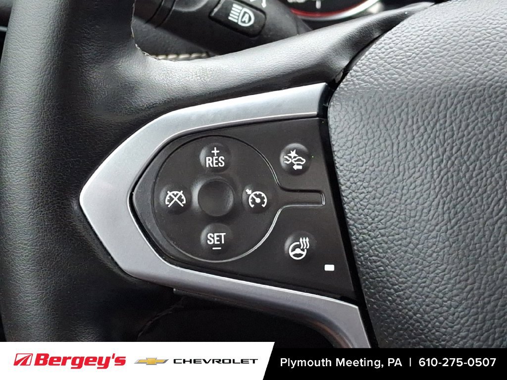 Used 2023 Chevrolet Traverse Premier FWD image 26