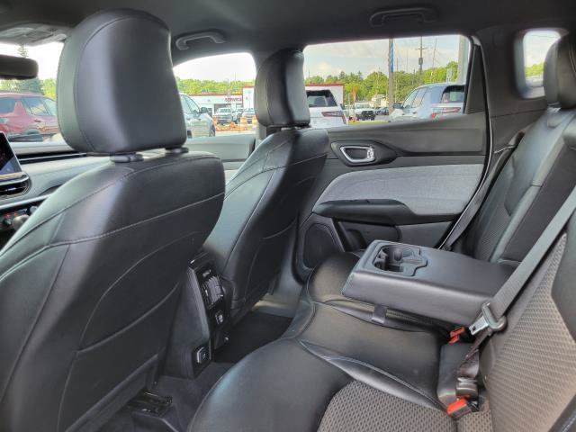 Used 2024 Jeep Compass Latitude AWD/4WD image 24