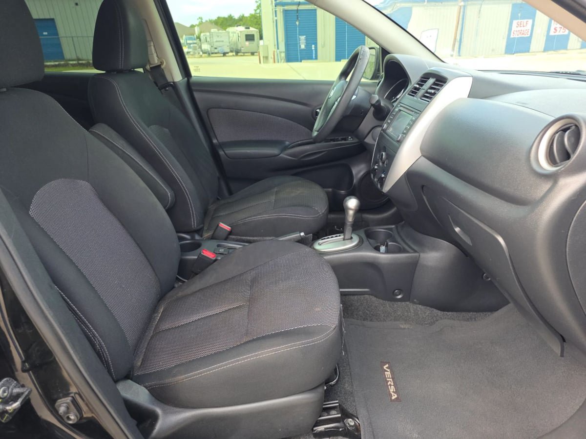Used 2015 Nissan Versa w/ SL Tech Package FWD image 47