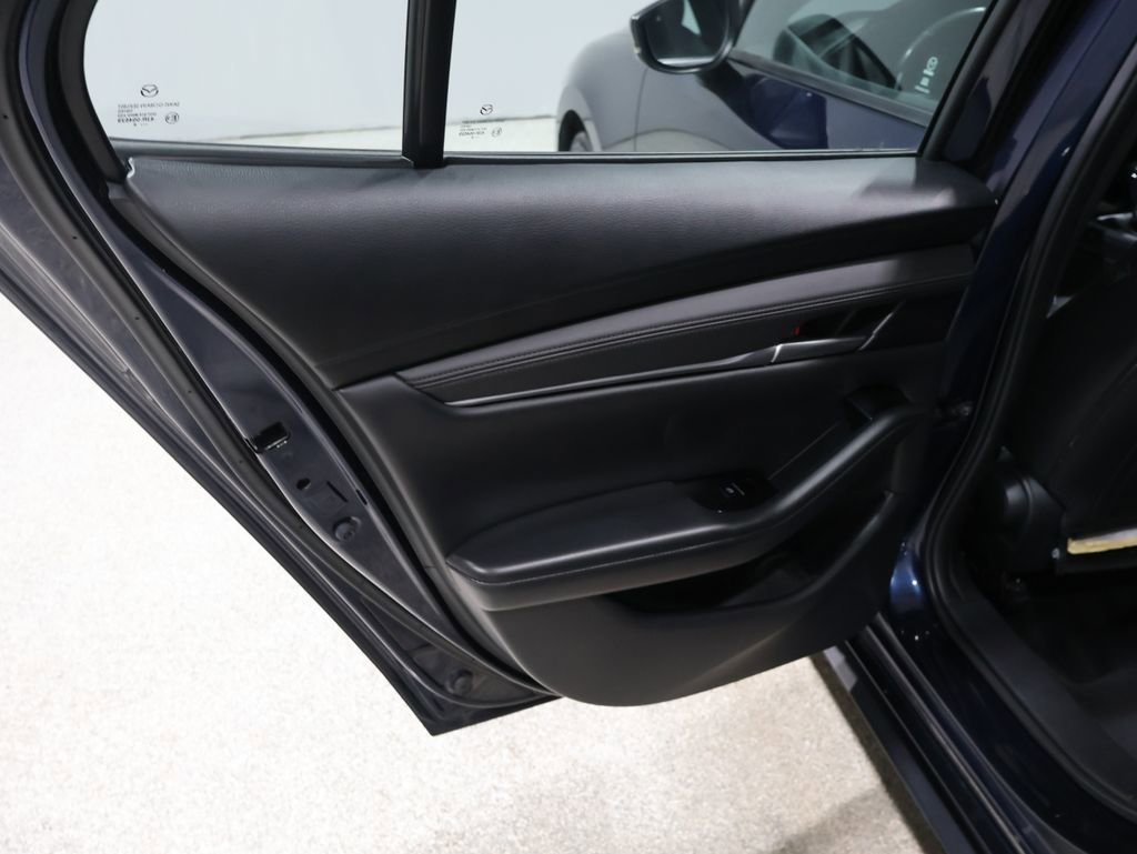 Used 2024 MAZDA MAZDA3 s image 18