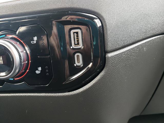 Used 2022 GMC Sierra 1500 Elevation image 21