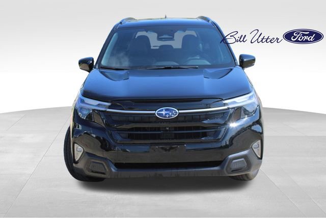 Used 2025 Subaru Forester Touring w/ Popular Package - Touring AWD/4WD image 2