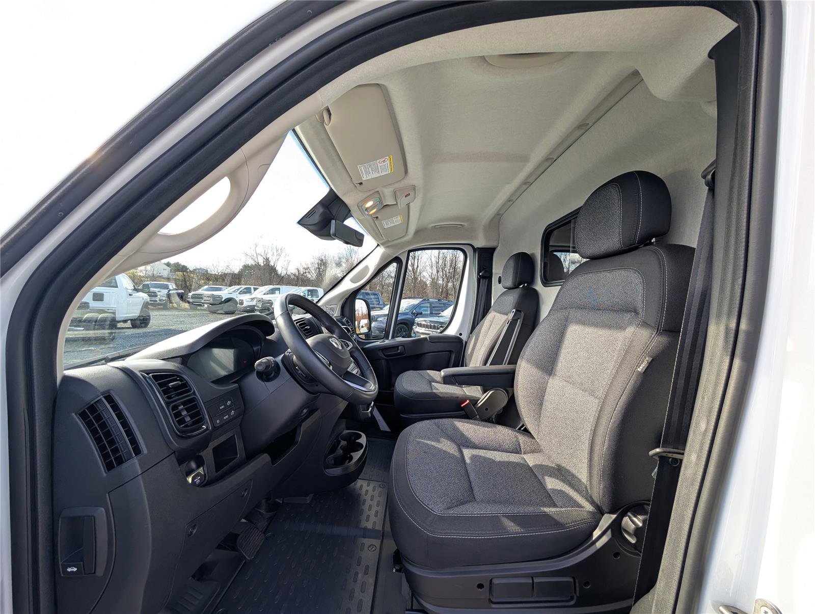 Used 2025 RAM ProMaster 1500 w/ Premium Convenience Group image 15