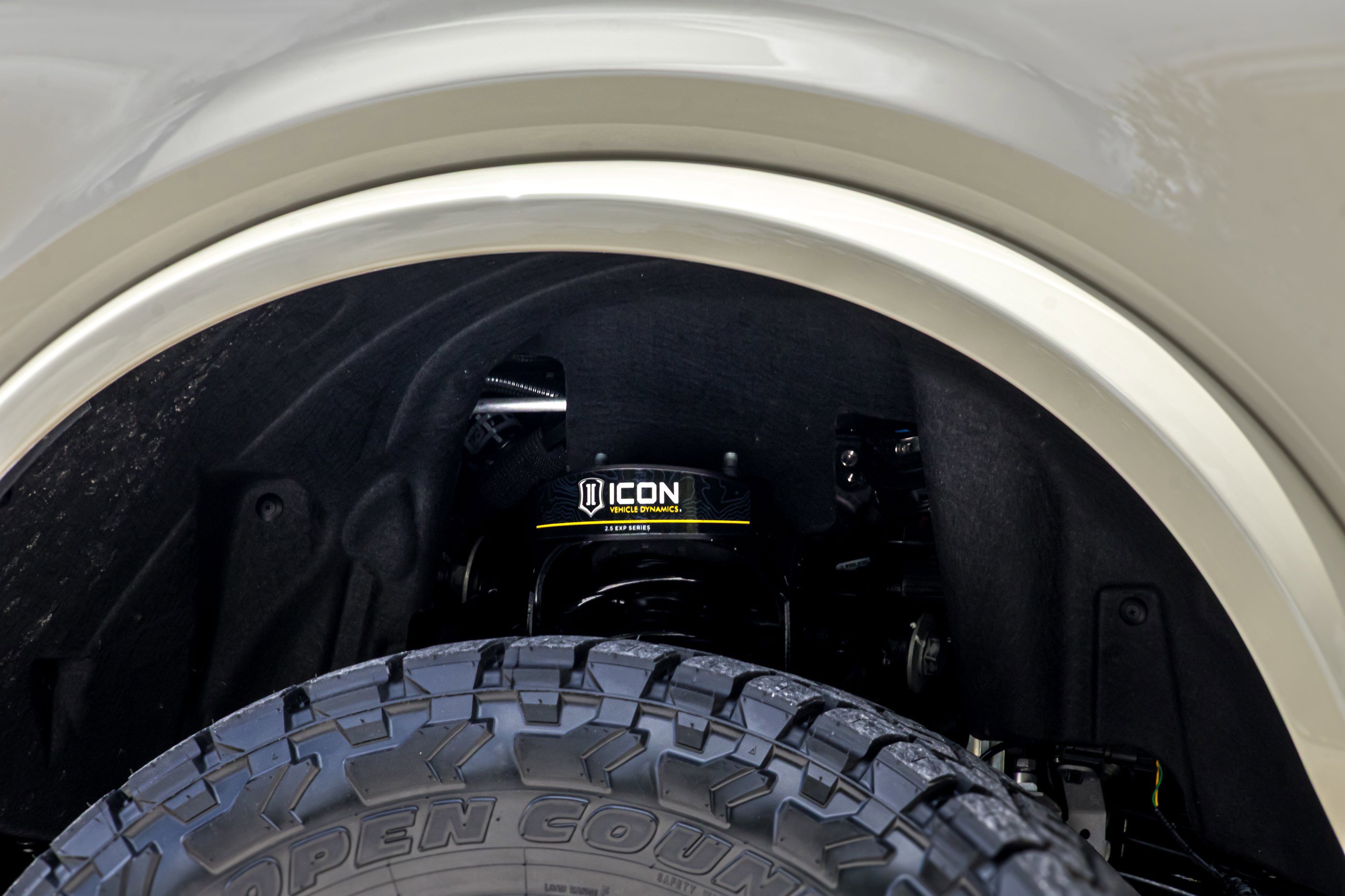 New 2025 Ford Bronco Badlands image 16