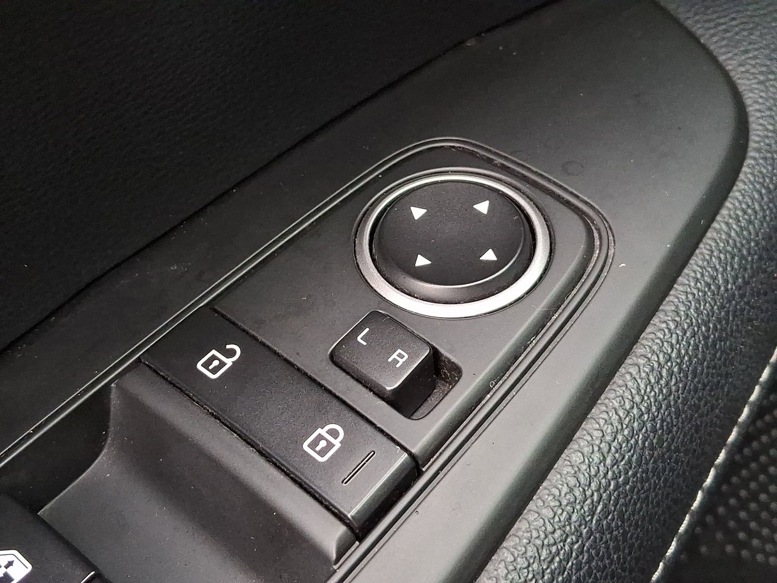 Used 2023 Kia Forte GT-Line image 28