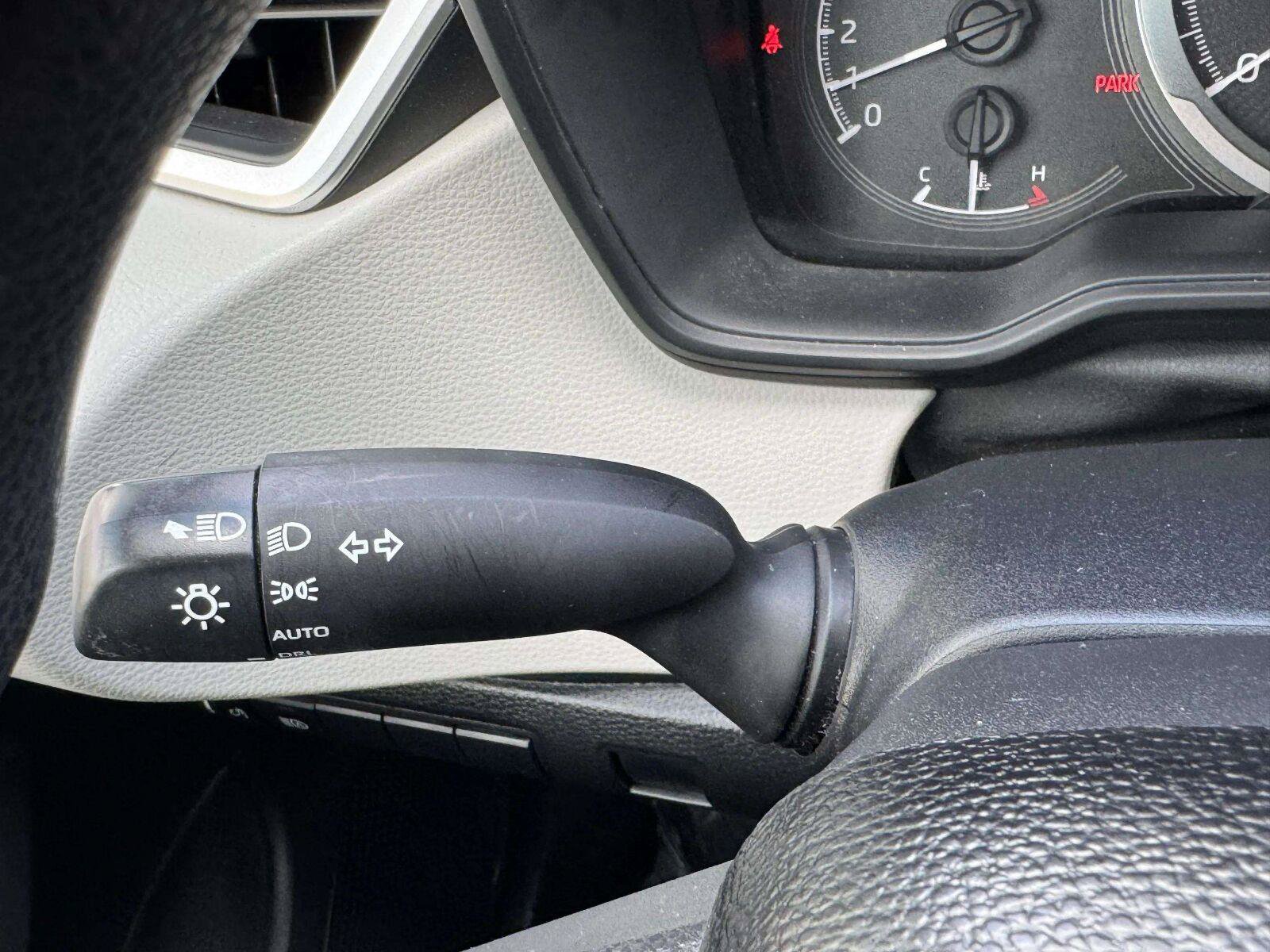 Used 2021 Toyota Corolla LE FWD image 20