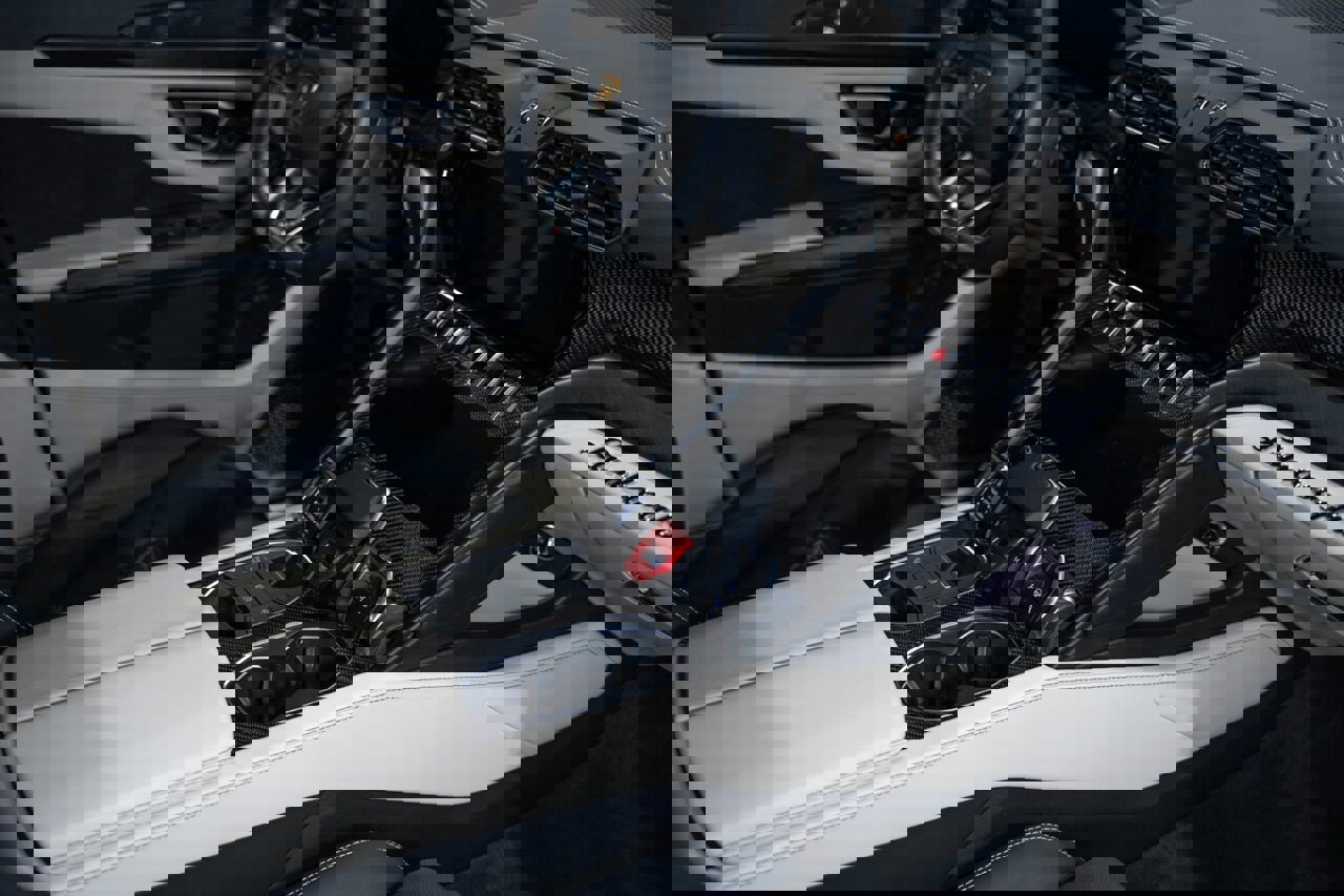 Used 2022 Lamborghini Urus image 61