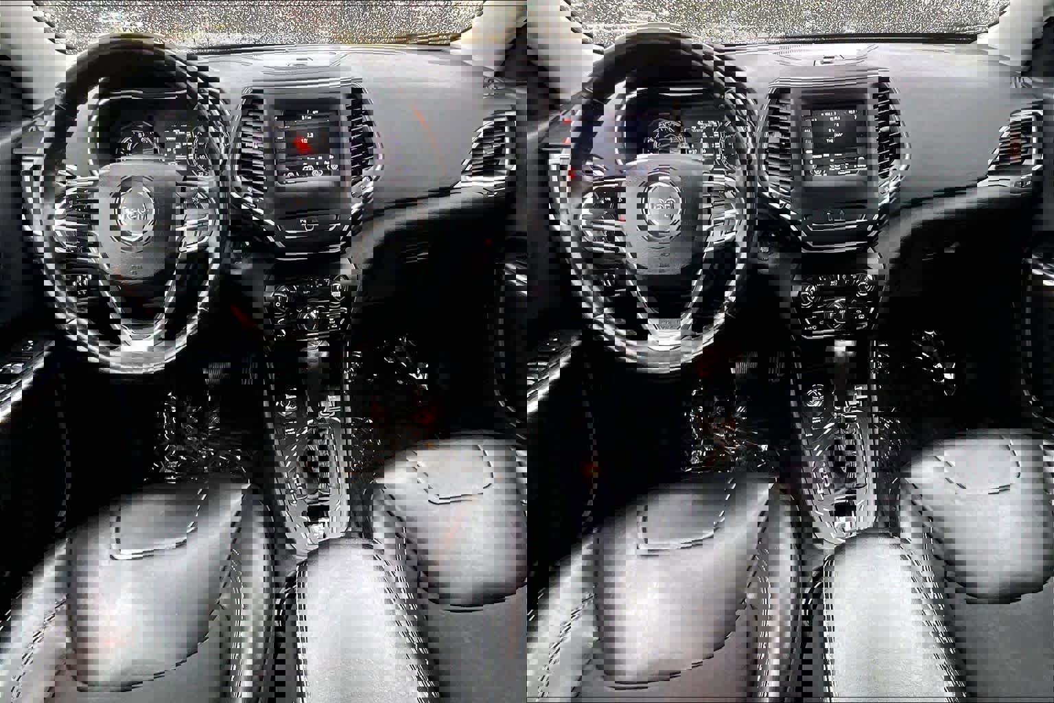 Used 2019 Jeep Cherokee Latitude Plus w/ Cold Weather Group image 15