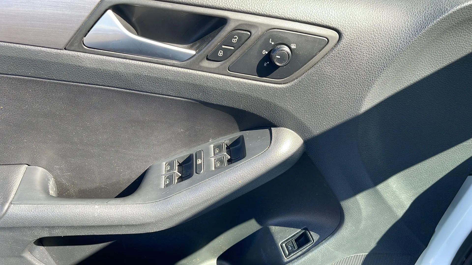 Used 2016 Volkswagen Jetta Sport image 14