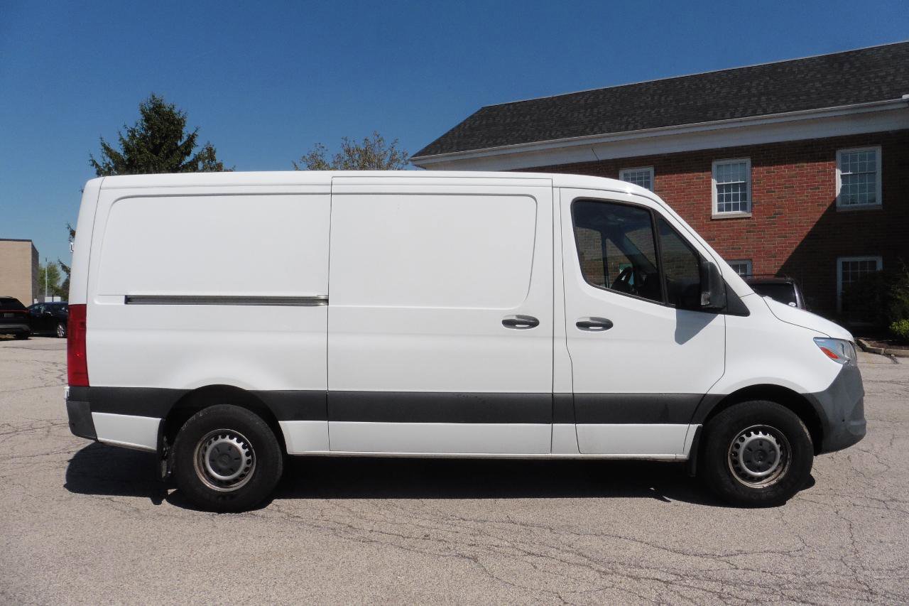 Used 2022 Mercedes-Benz Sprinter 1500 image 16